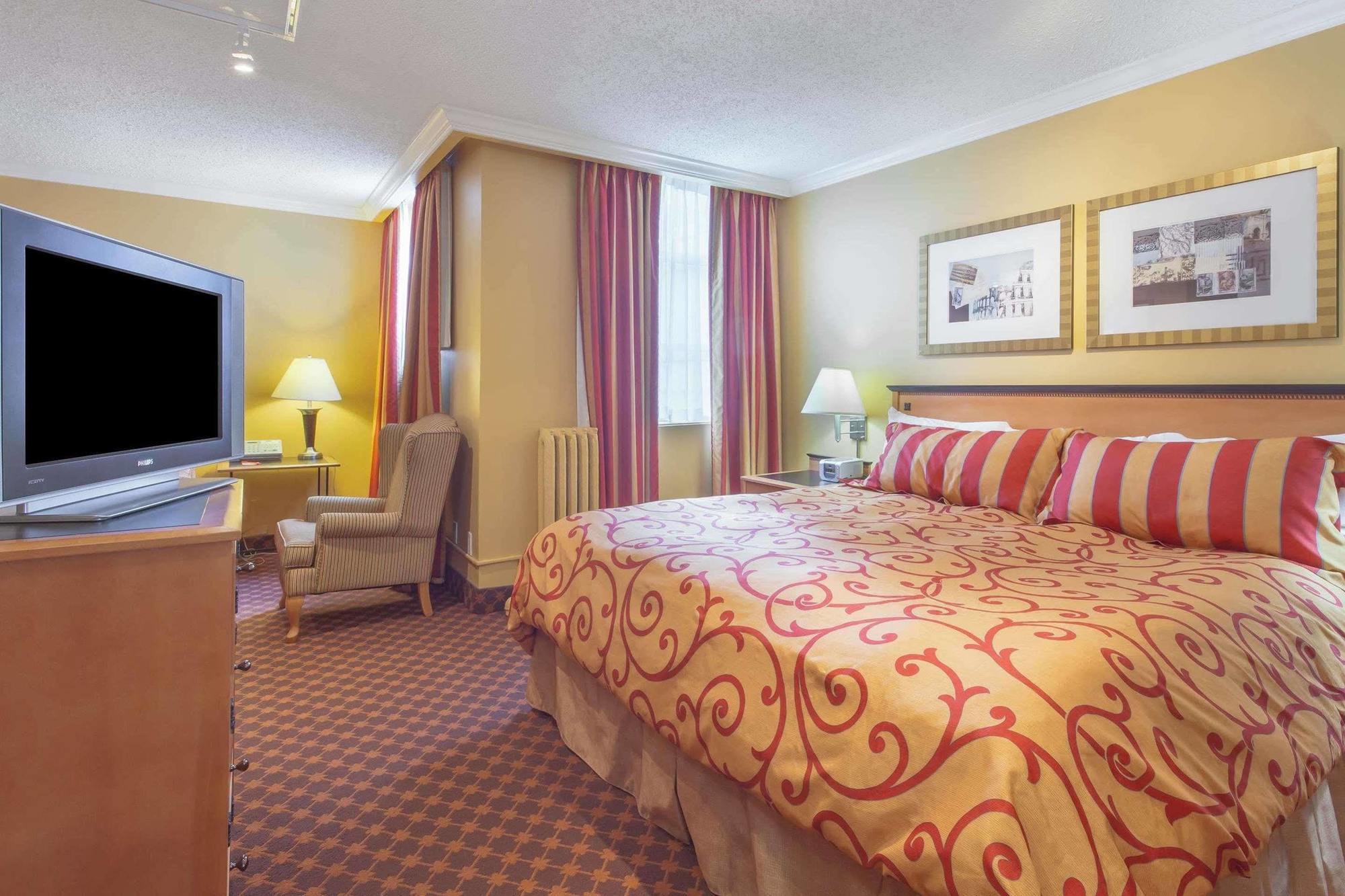 Howard Johnson By Wyndham Vancouver Downtown 外观 照片