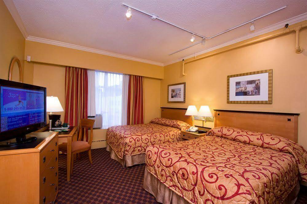 Howard Johnson By Wyndham Vancouver Downtown 外观 照片